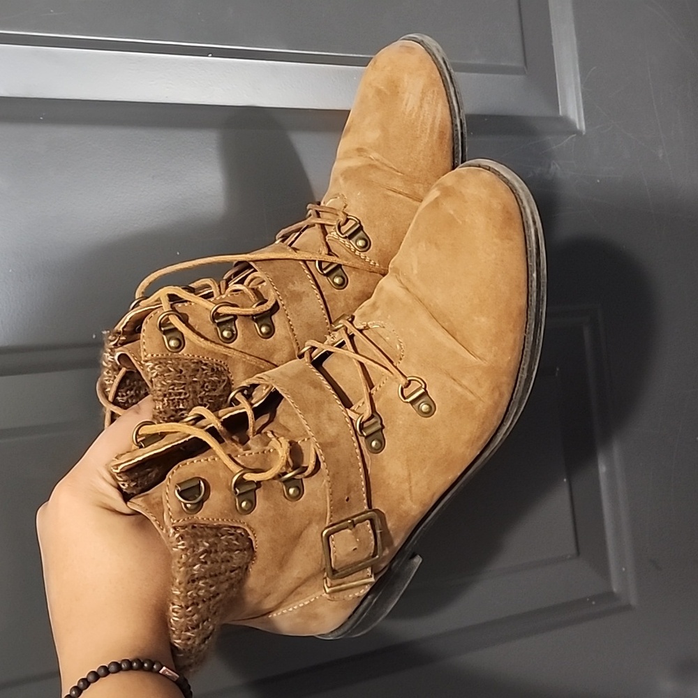 Brown boots size 9.5